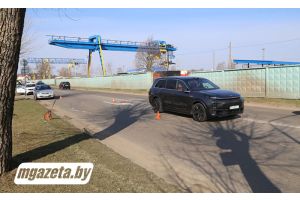 ДТП на Либава-Роменской: две легковушки столкнулись, ГАИ выясняет причины