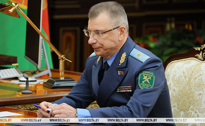 Председатель ГТК Беларуси: соседние страны нарушают соглашения по пропуску через границу транспорта