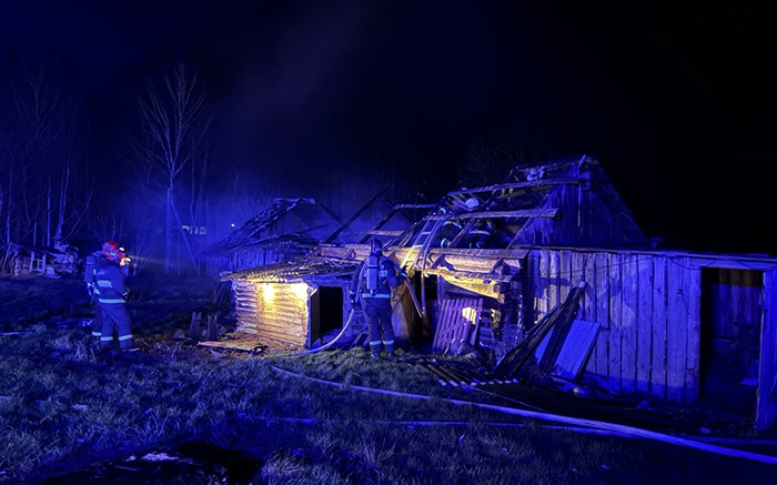 17 апреля в 22.17 поступило сообщение о загорании хозпостройки в деревне Раевка